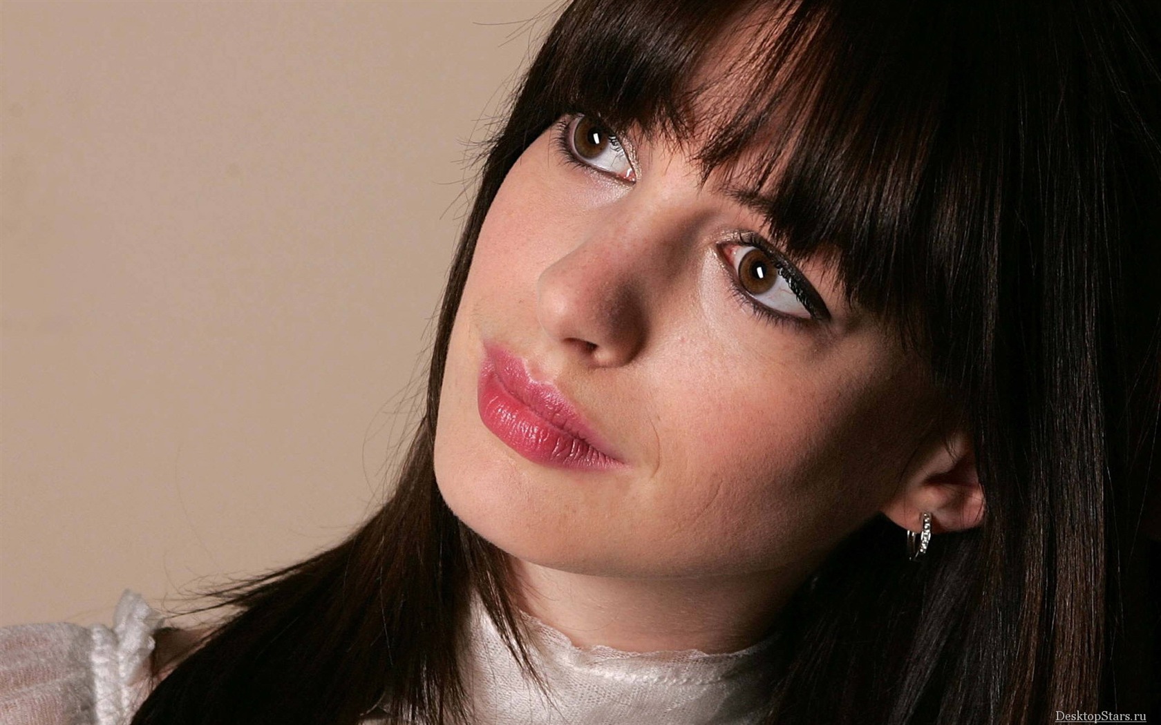 Anne Hathaway krásnou tapetu (2) #22 - 1680x1050