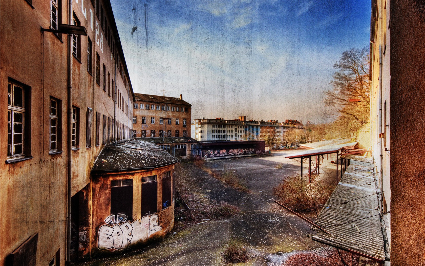Město zřícenina HD tapety #5 - 1680x1050