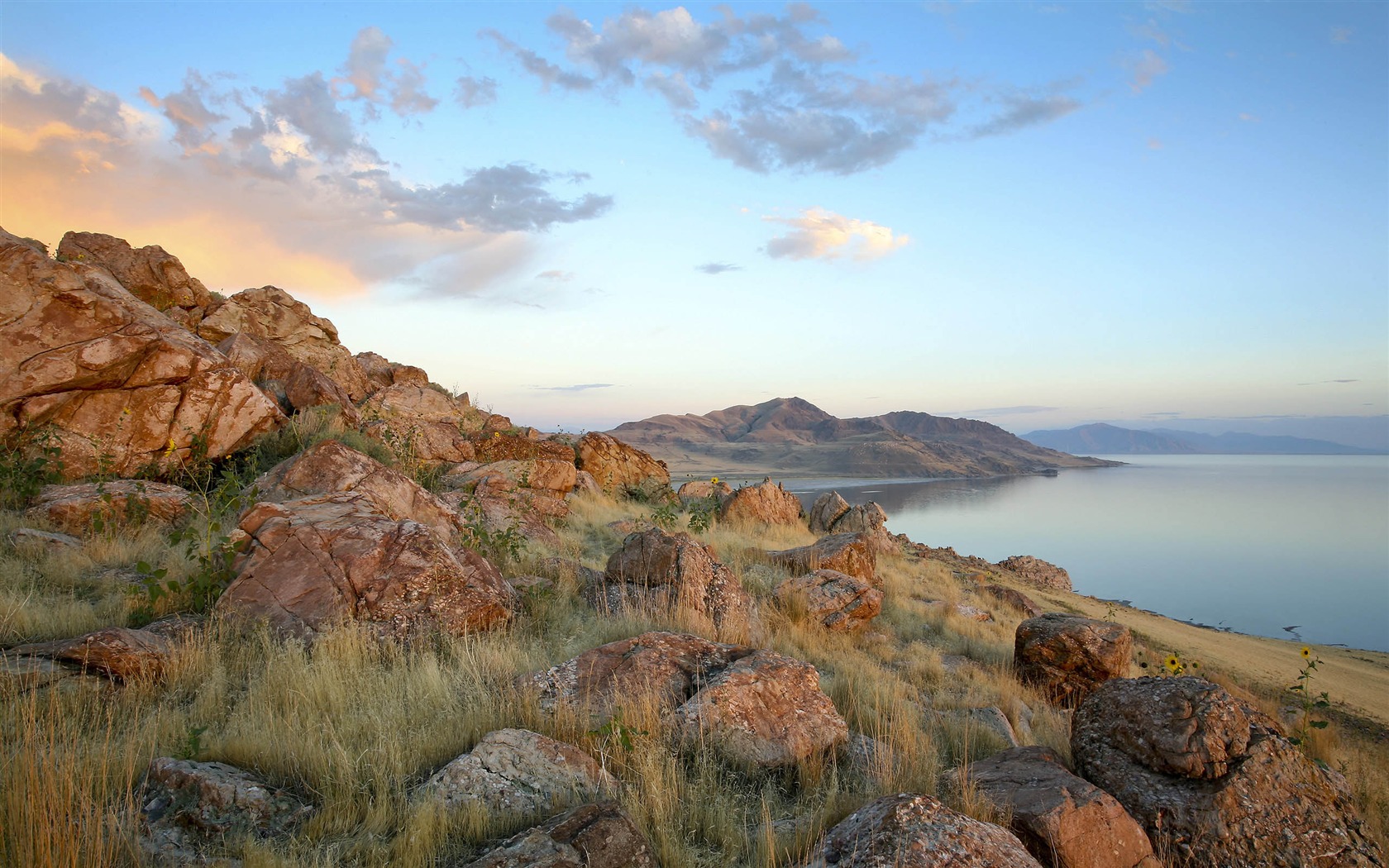 Large picturesque landscape wallpaper (1) #13 - 1680x1050