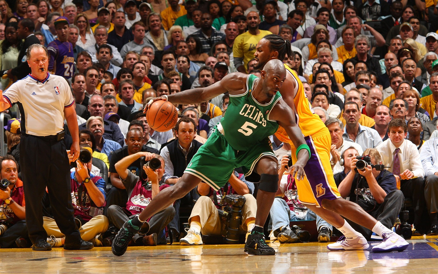 Kevin Garnett tapety (1) #6 - 1680x1050