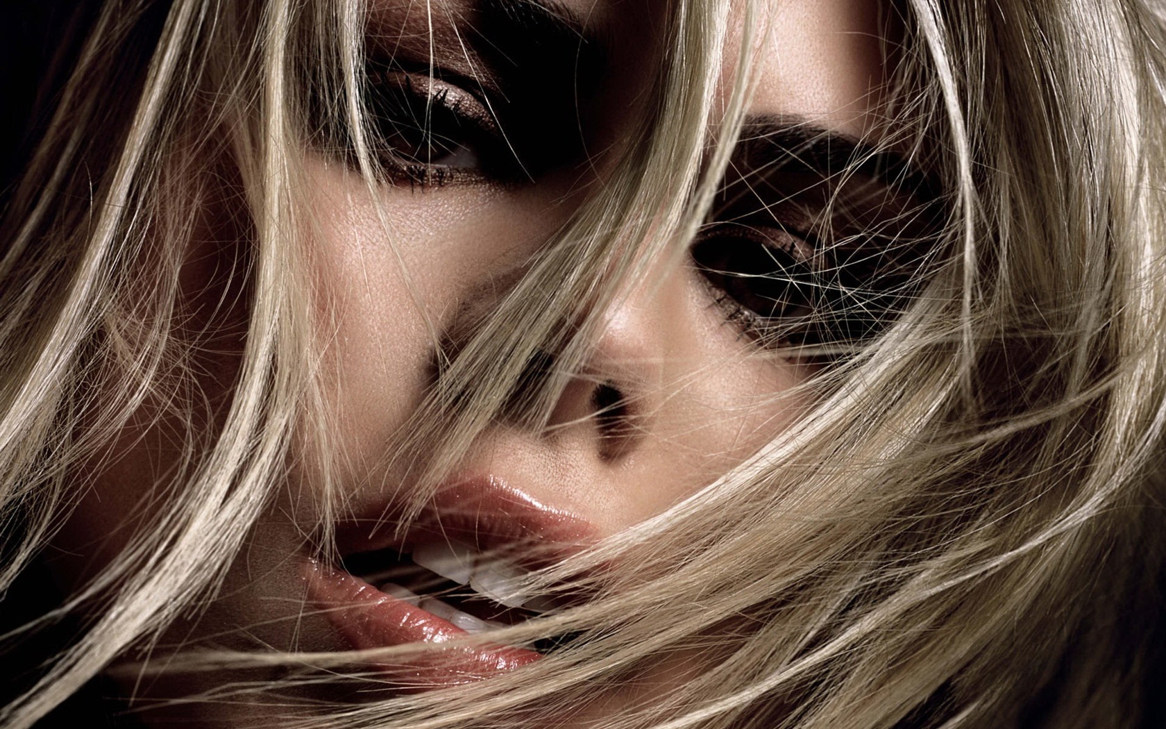 Billie Piper 比莉·派佩 美女壁紙 #22 - 1680x1050