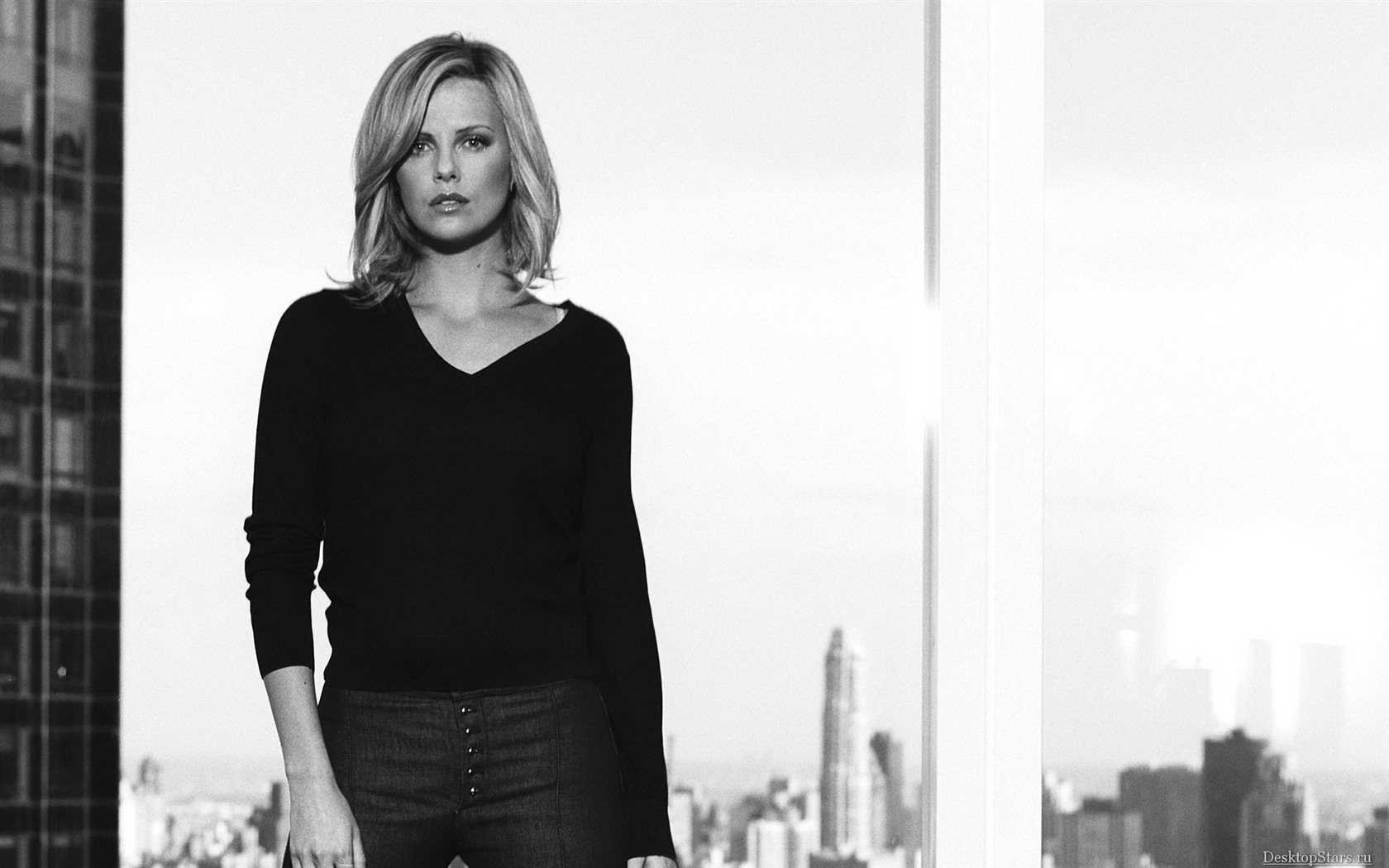 Charlize Theron krásná tapeta (2) #5 - 1680x1050