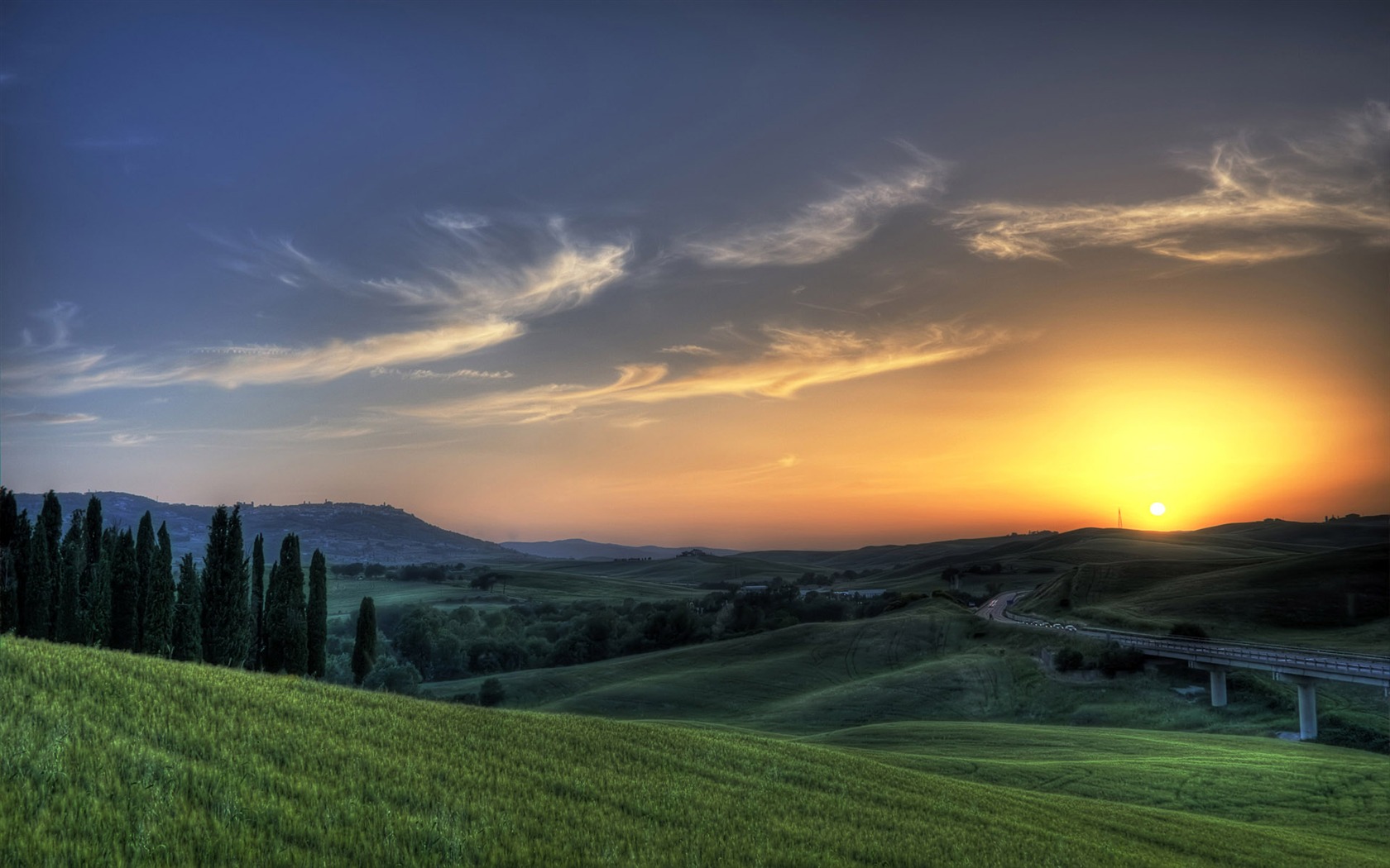 Mountain Valley Landscape wallpaper (2) #7 - 1680x1050