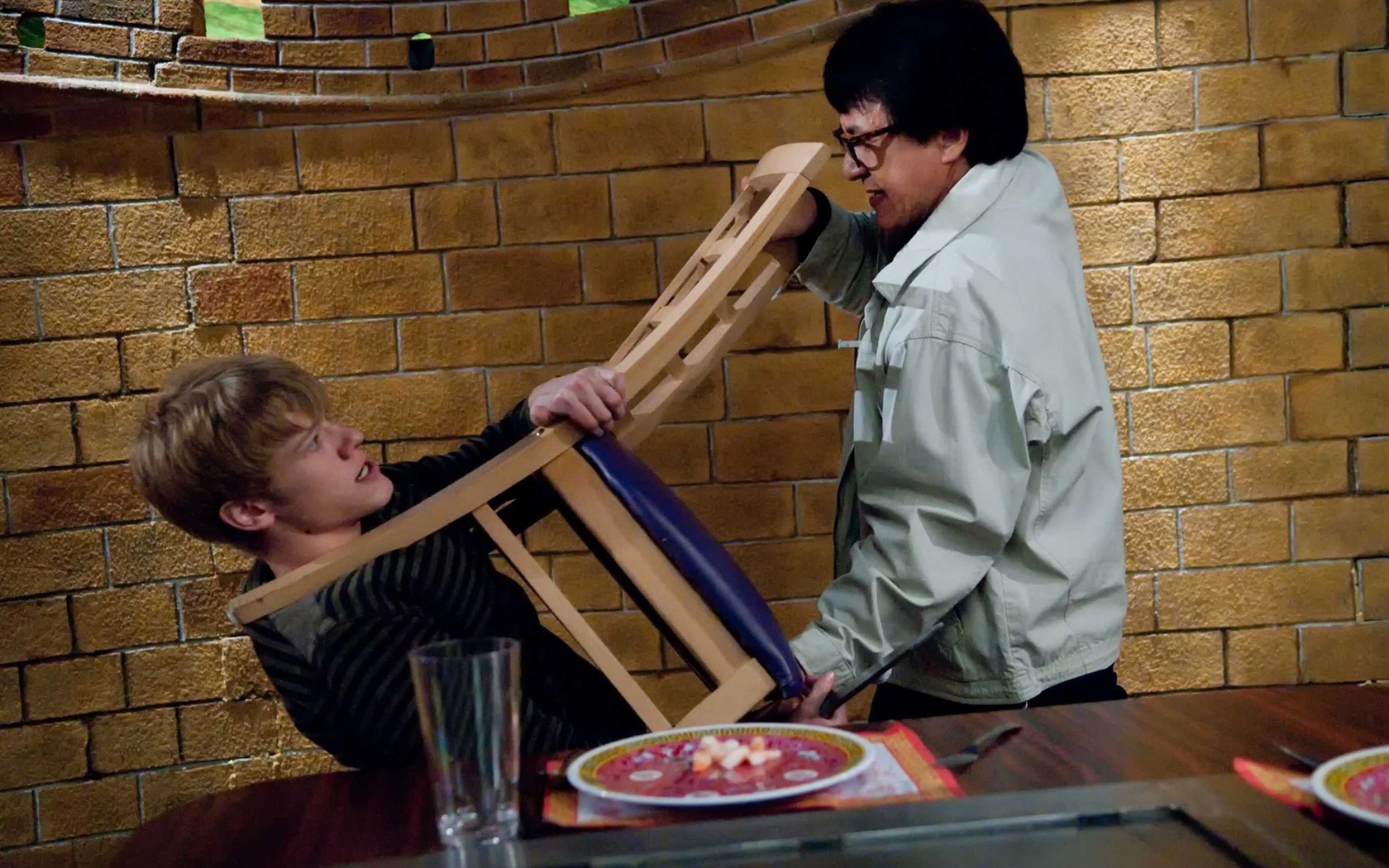 Spy Next Door HD tapetu #10 - 1680x1050