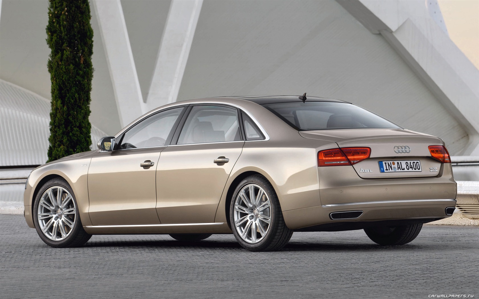 Audi A8 L W12 Quattro - 2010 HD tapetu #12 - 1680x1050