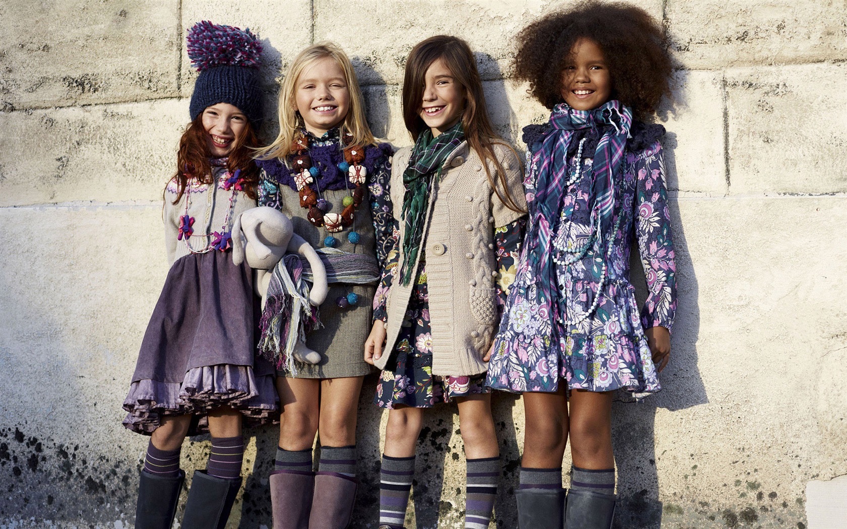 Colorful Children's Fashion Wallpaper (2) #18 - 1680x1050