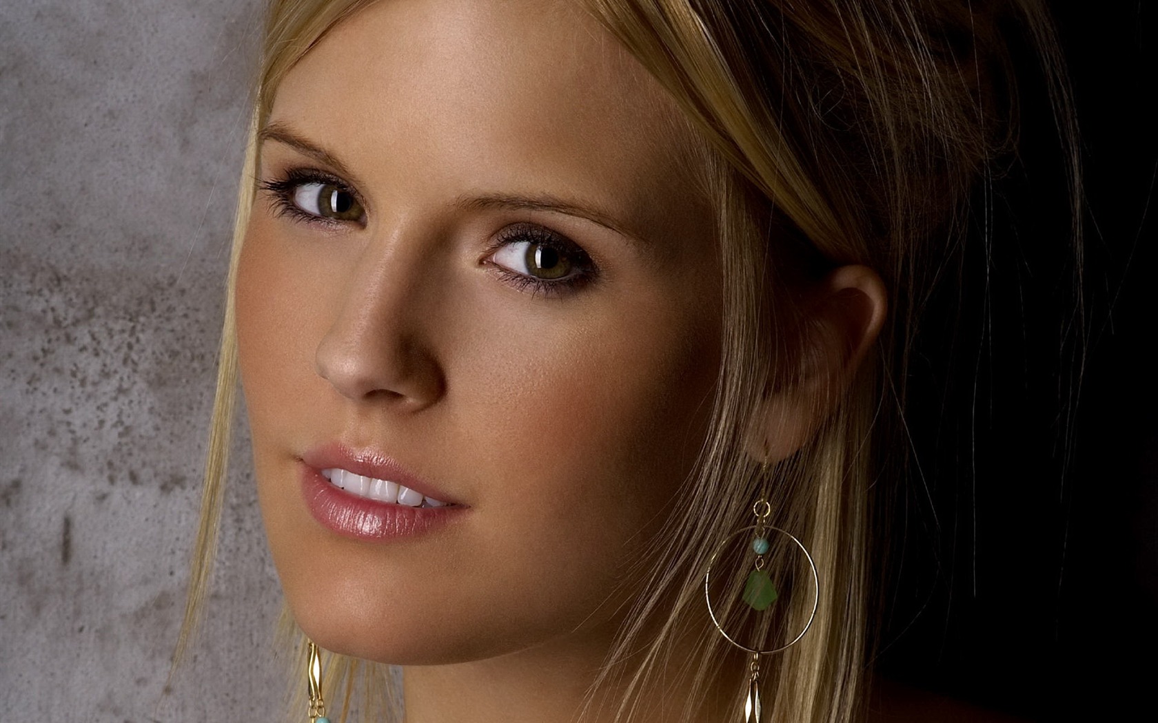 Maggie Grace 馬吉·格雷斯 美女壁紙 #20 - 1680x1050