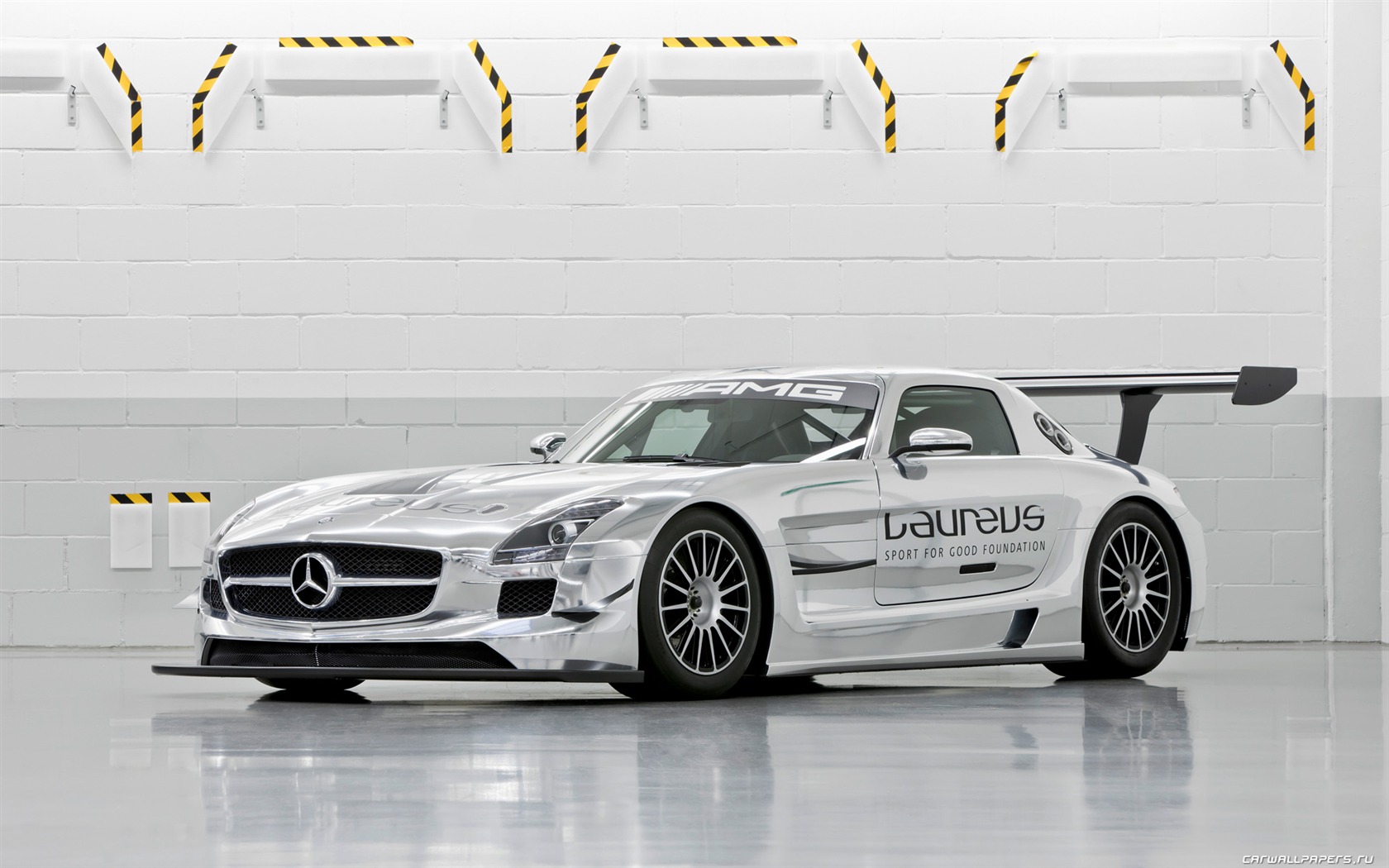 Mercedes-Benz SLS AMG GT3 - 2010 奔驰2 - 1680x1050