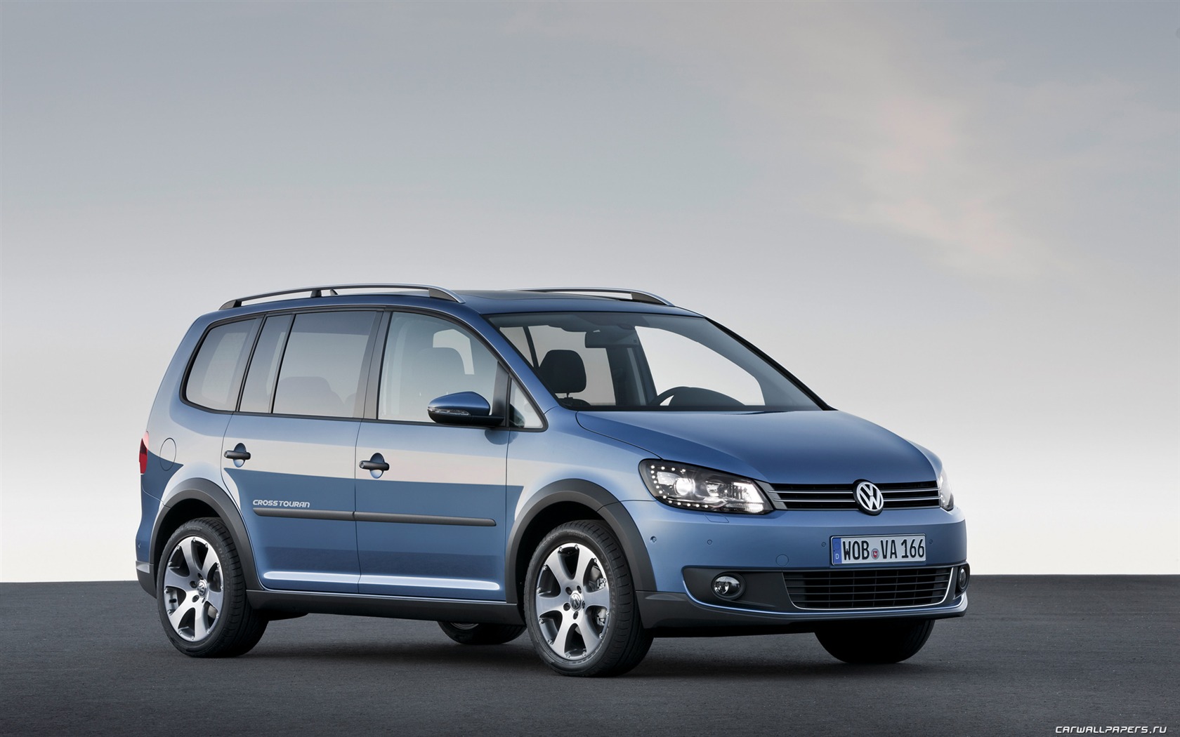 Volkswagen CrossTouran - 2010 HD wallpaper #1 - 1680x1050