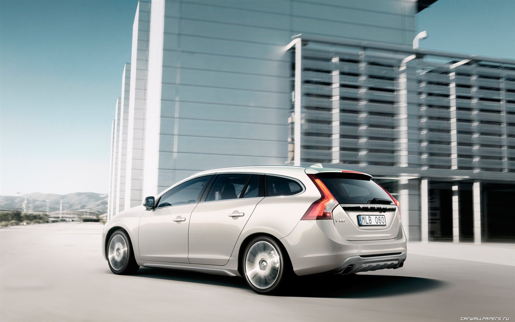 Volvo V60 - 2010 HD wallpaper #4 - 1680x1050