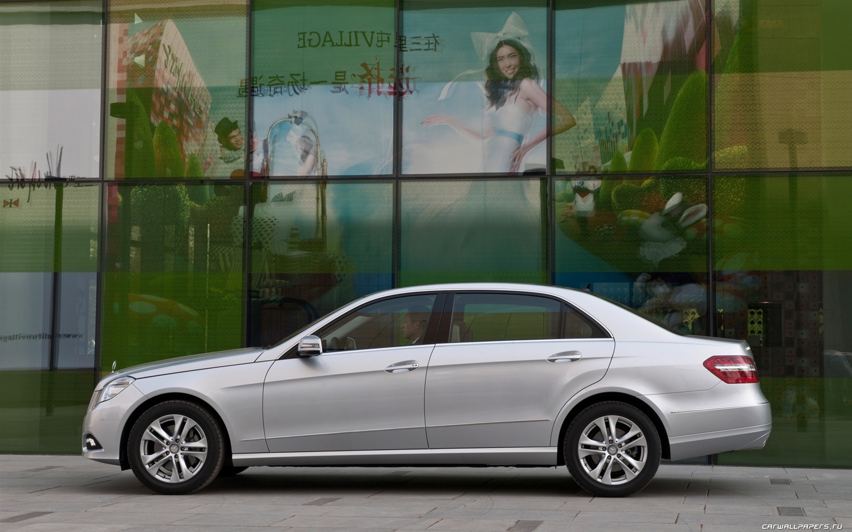 Mercedes-Benz E-Class Long Version - 2010 HD wallpaper #6 - 1680x1050