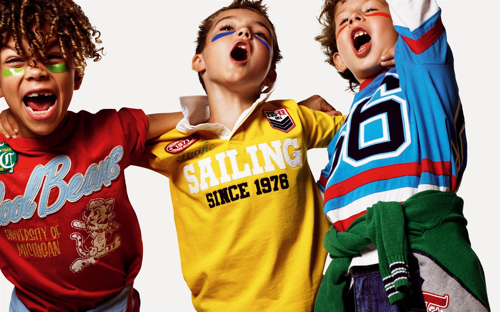 Colorful Children's Fashion Wallpaper (3) #3 - 1680x1050