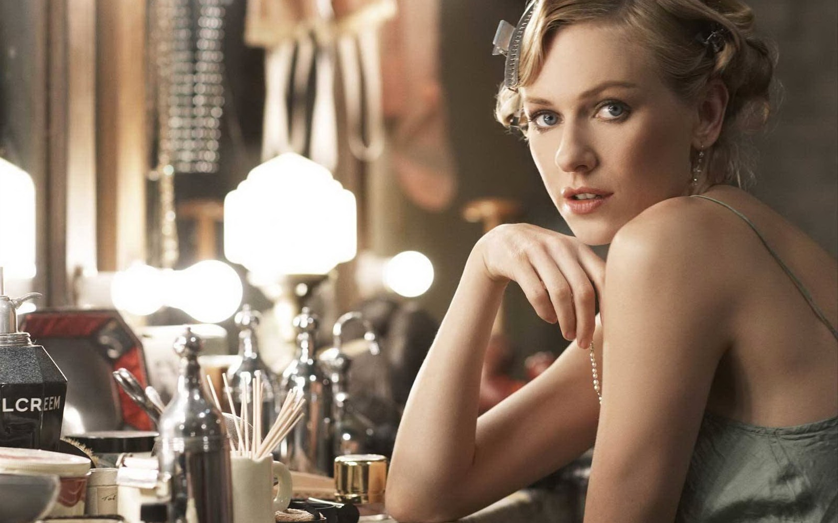 Naomi Watts krásnou tapetu #47 - 1680x1050