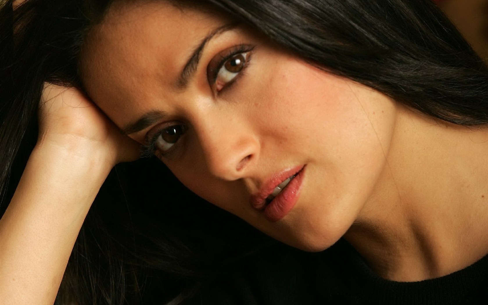 Salma Hayek beautiful wallpaper (2) #14 - 1680x1050