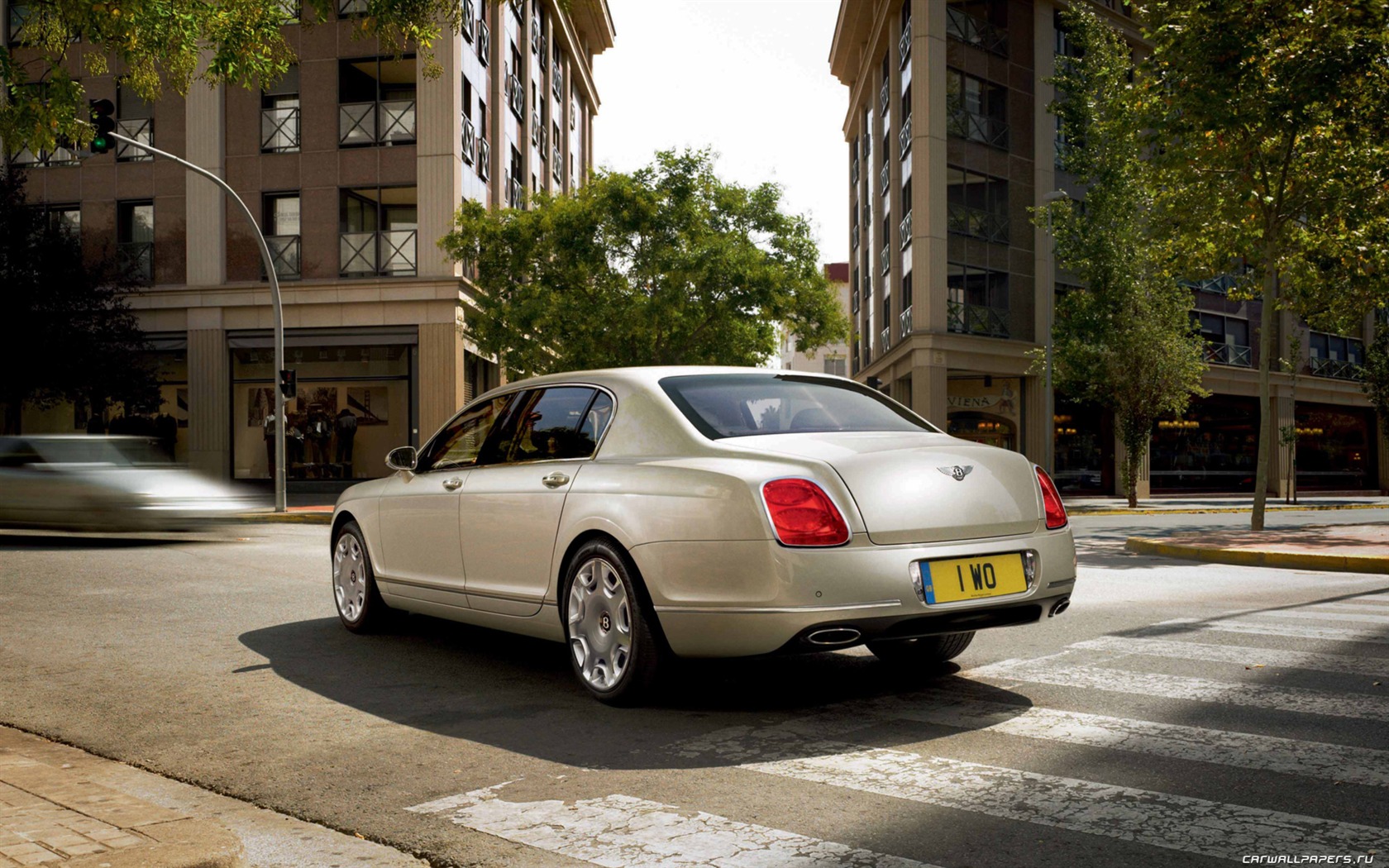 Bentley Continental Flying Spur - 2008 宾利6 - 1680x1050