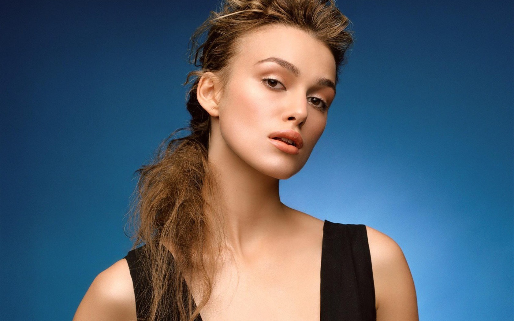 Keira Knightley krásná tapeta (2) #23 - 1680x1050