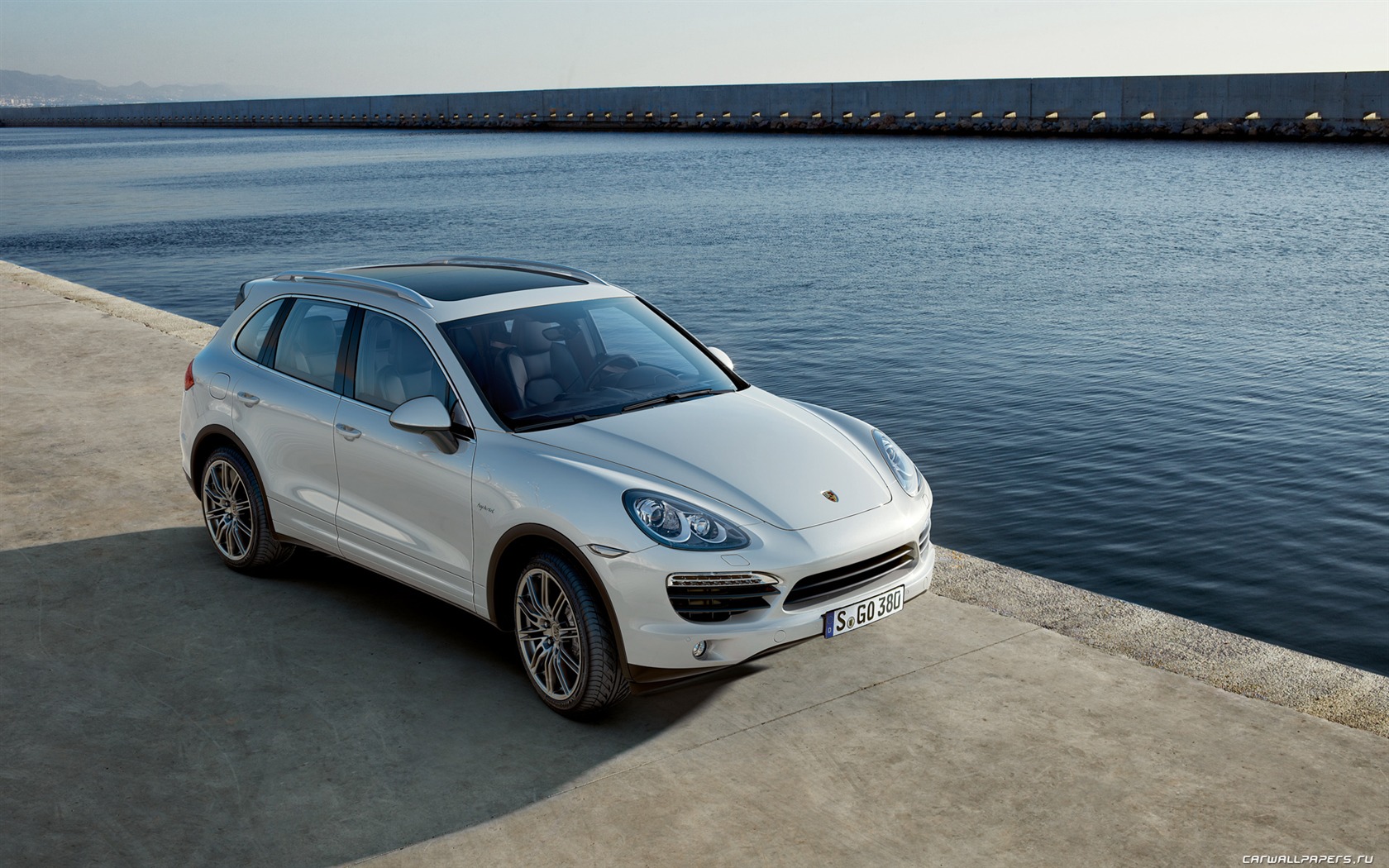 Porsche Cayenne S Hybrid - 2010 HD tapetu #7 - 1680x1050