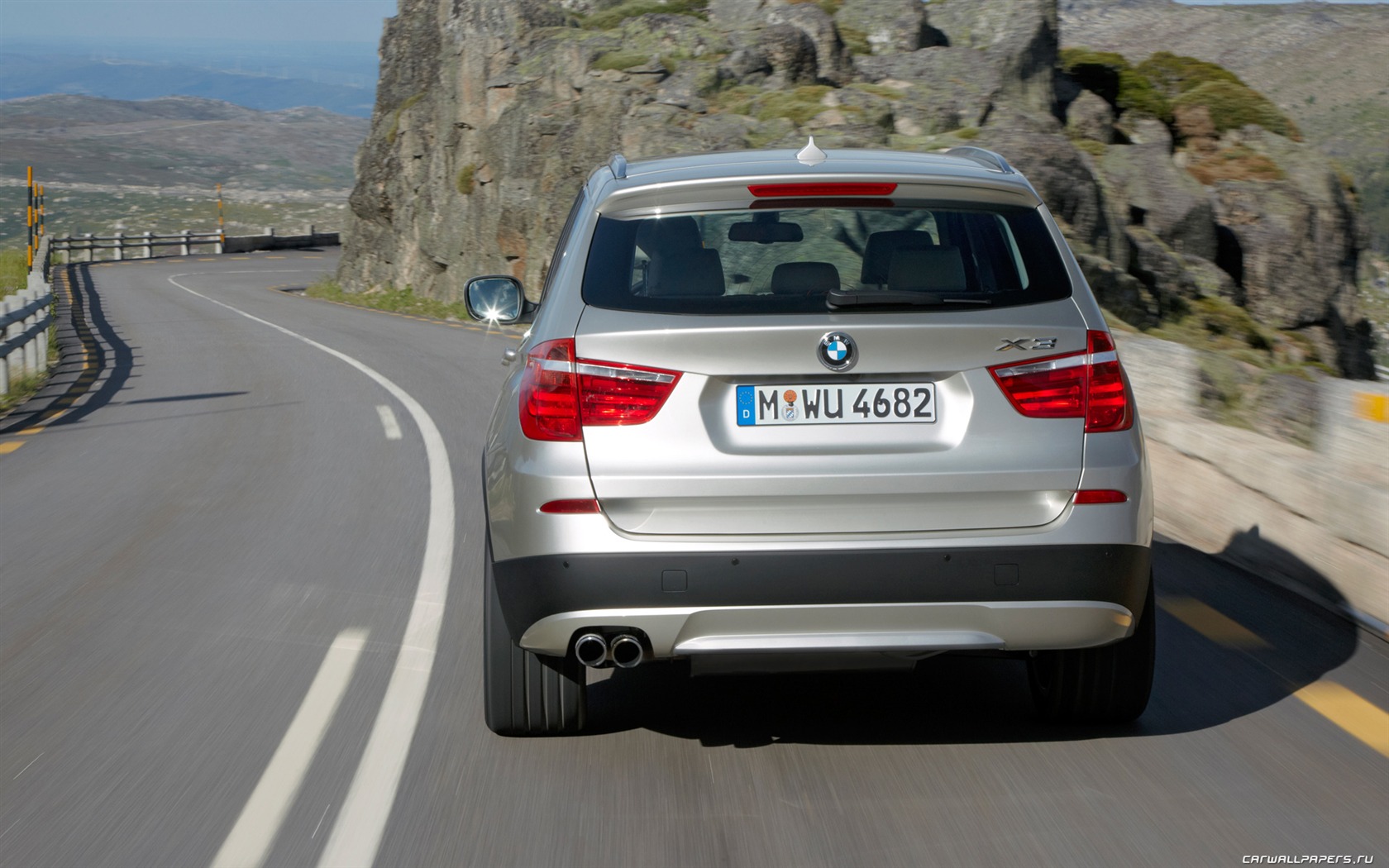 BMW X3 xDrive35i - 2010 宝马(一)30 - 1680x1050