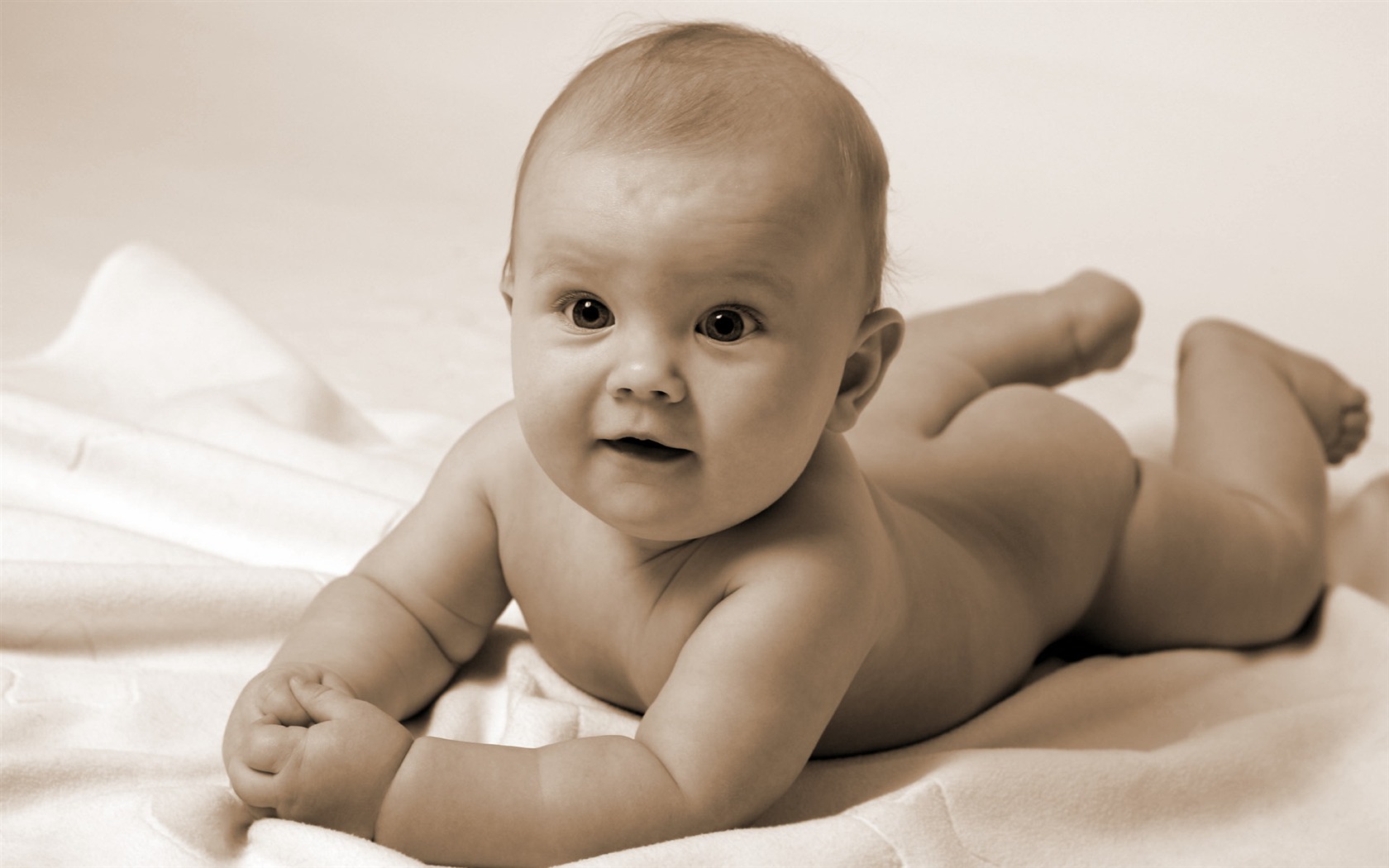 Fonds d'écran mignon de bébé (2) #15 - 1680x1050