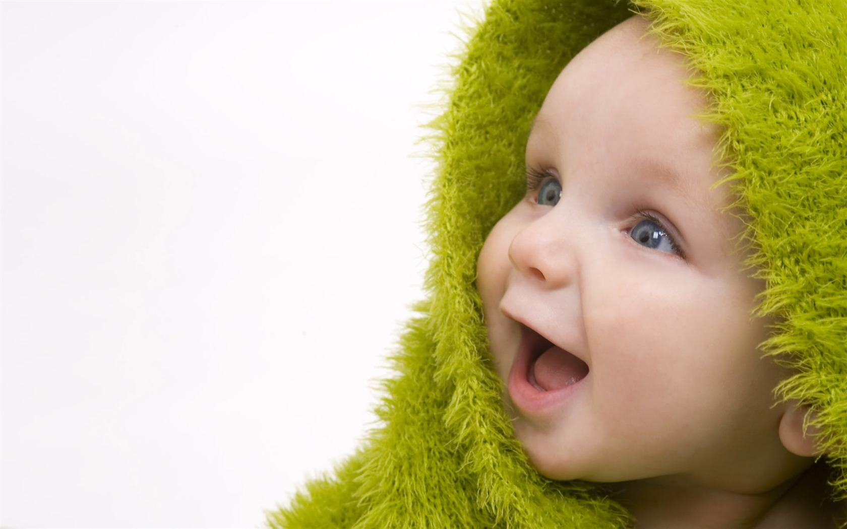 Cute Baby Wallpapers (6) #10 - 1680x1050