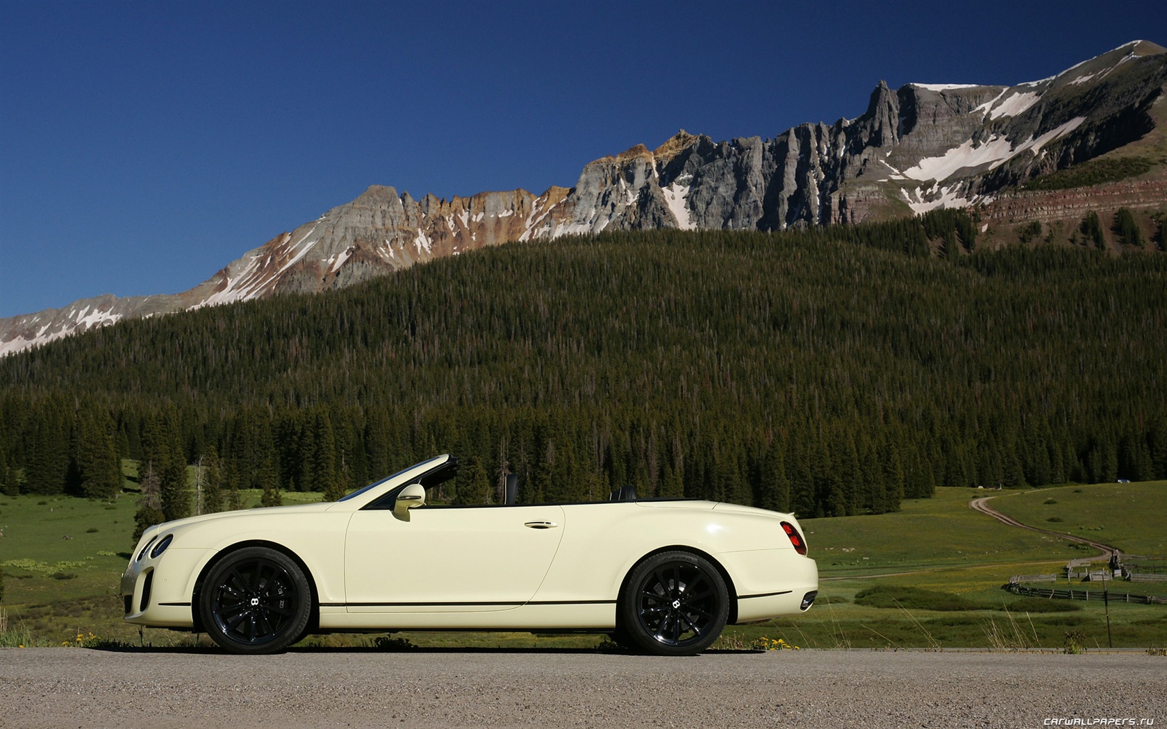 Bentley Continental Supersports Cabrio - 2010 HD tapetu #15 - 1680x1050