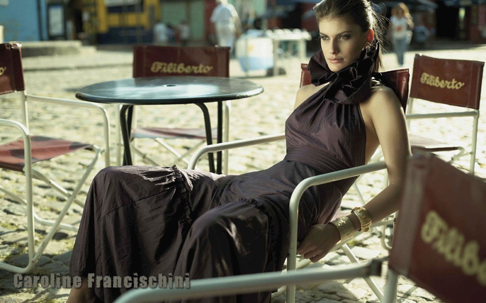 Caroline Francischini hermoso fondo de pantalla #15 - 1680x1050