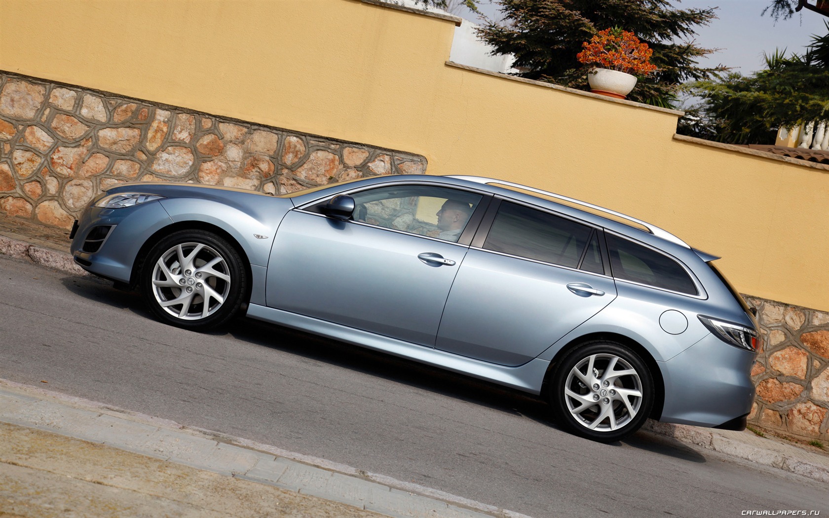 Mazda 6 Wagon Deporte - 2010 fondos de escritorio de alta definición #16 - 1680x1050