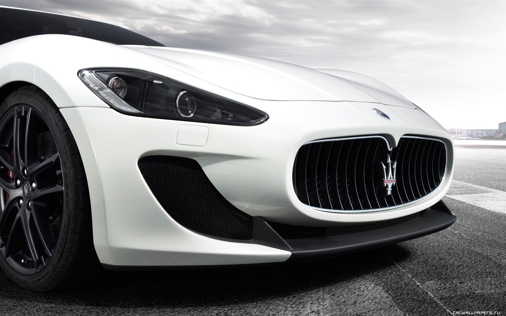 Maserati GranTurismo MC Stradale - 2010 HD tapetu #9 - 1680x1050