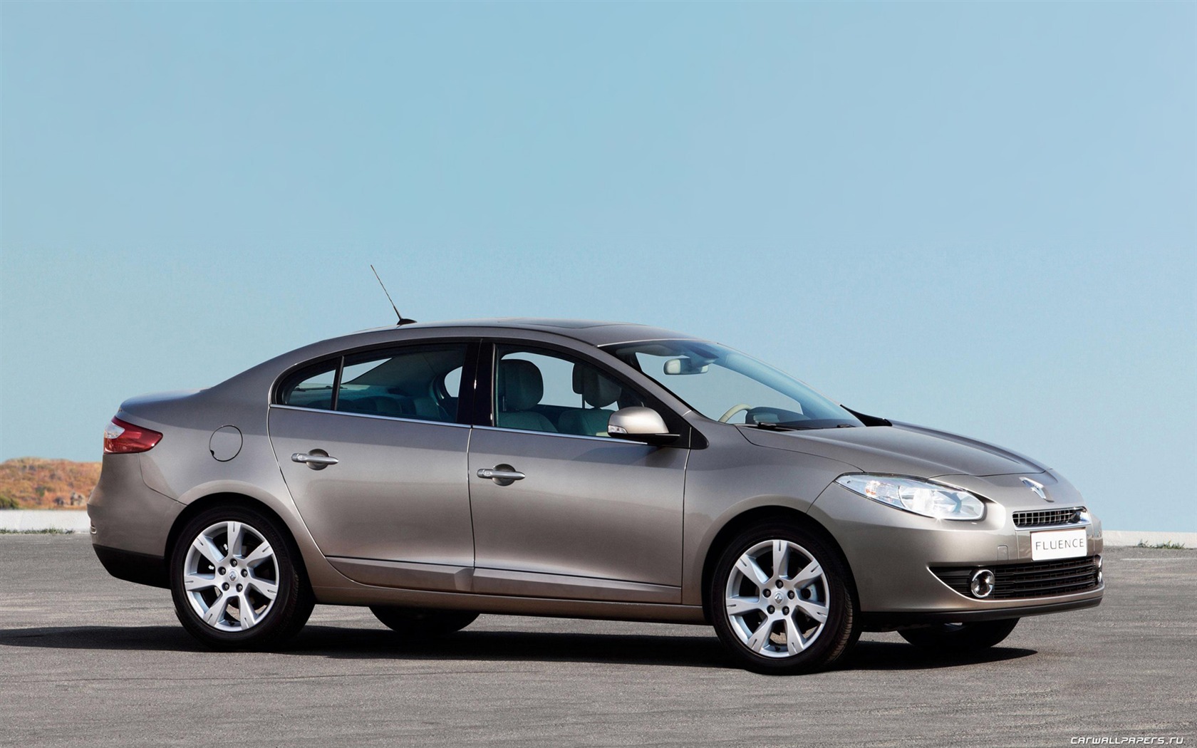 Renault Fluence - 2009 HD Tapety na plochu #16 - 1680x1050