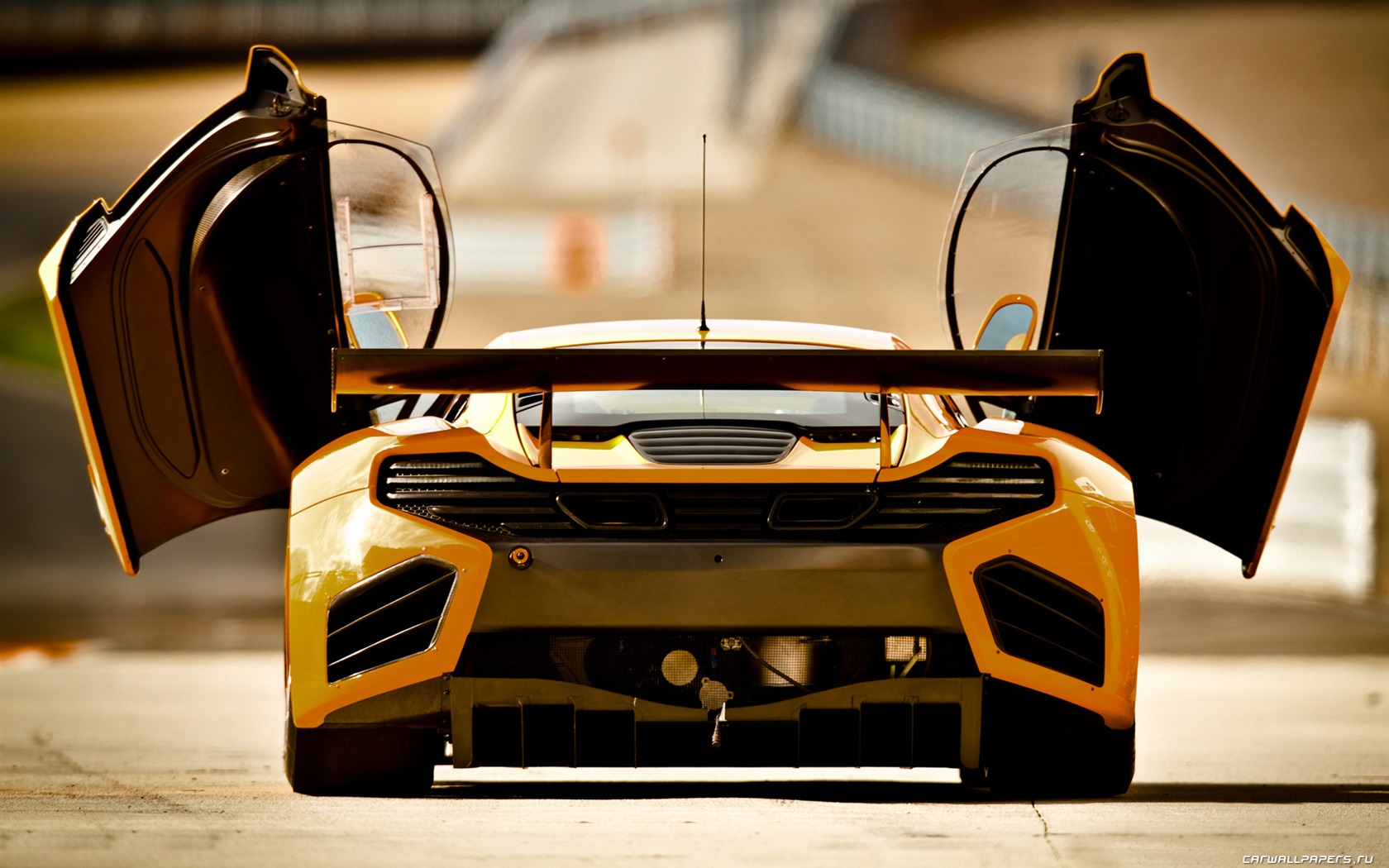 McLaren MP4-12C GT3 - 2011 邁凱輪 #6 - 1680x1050