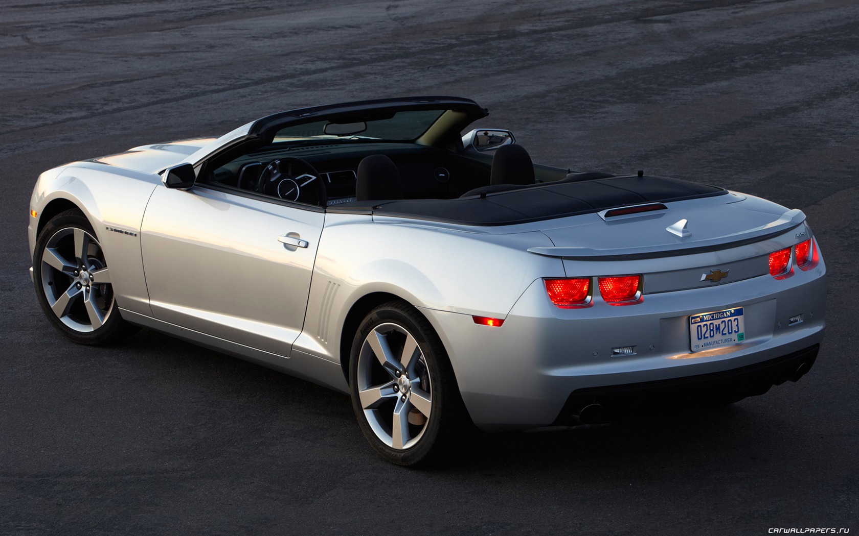 Chevrolet Camaro Convertible - 2010 HD tapety na plochu #12 - 1680x1050