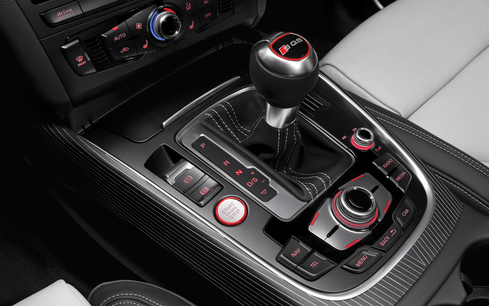 2013 Audi SQ5 TDI 奧迪 高清壁紙 #20 - 1680x1050