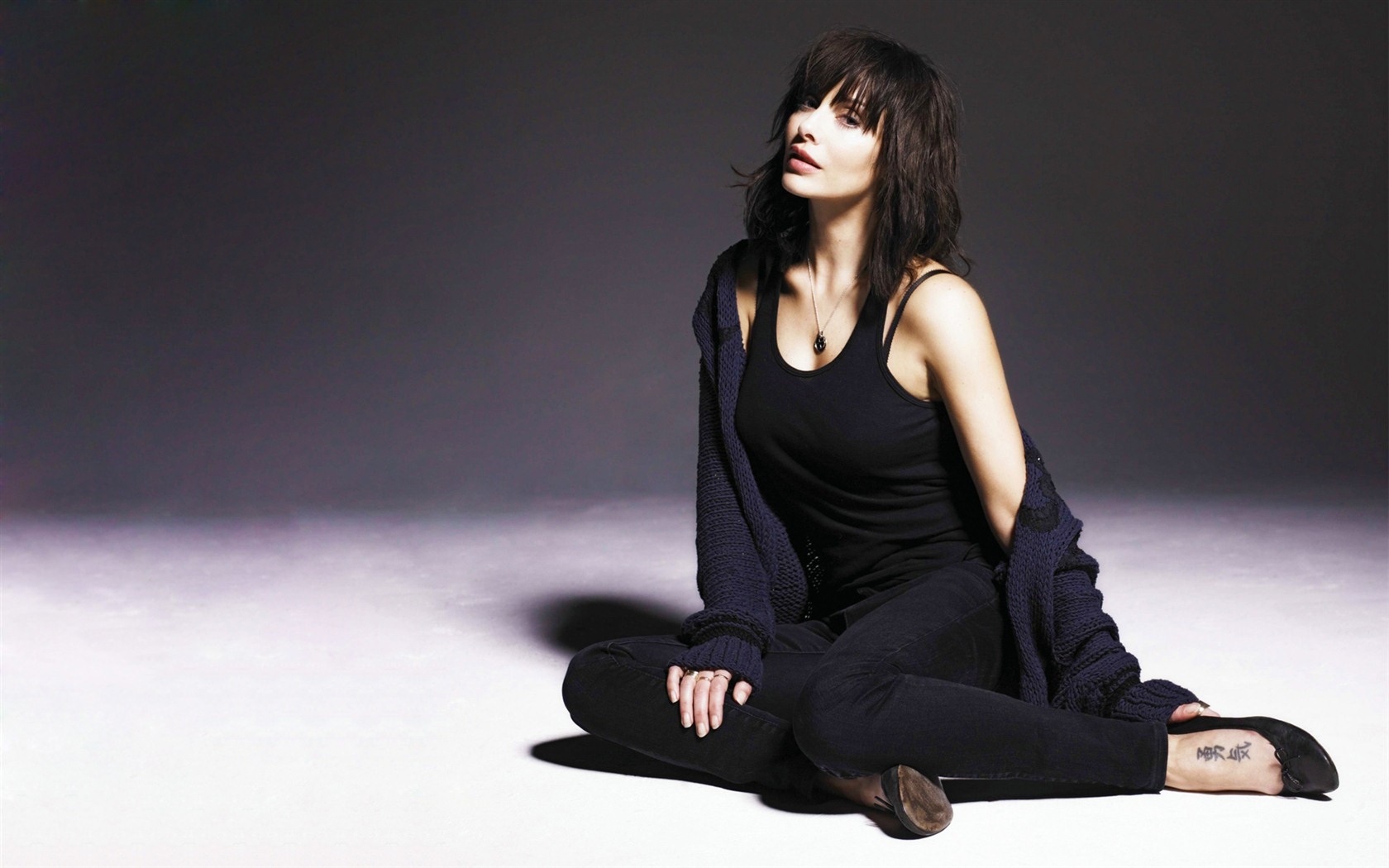 Natalie Imbruglia krásné Tapety na plochu #29 - 1680x1050