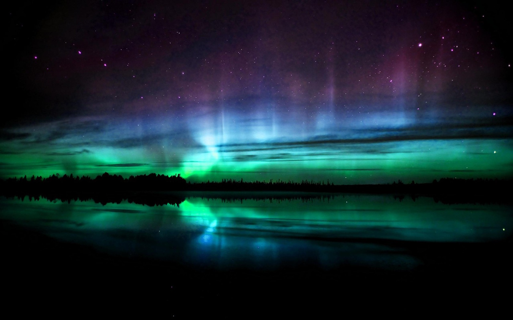 Natural wonders of the Northern Lights HD Wallpaper (1) #16 - 1680x1050