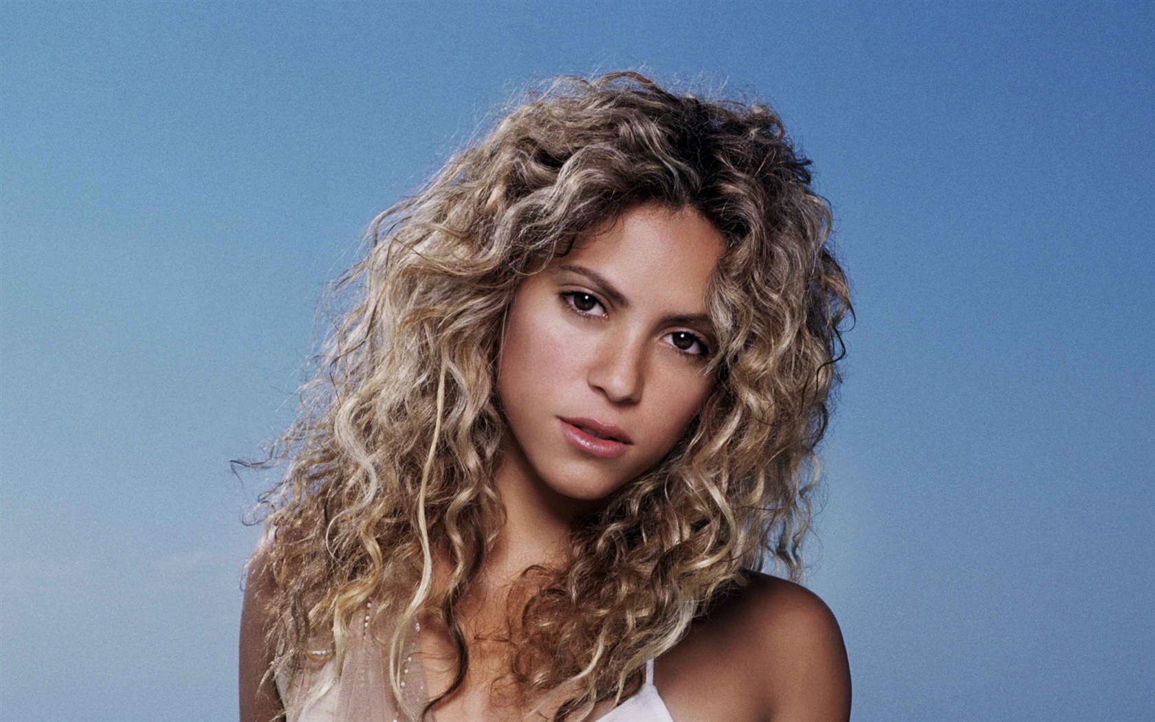 Shakira HD tapety na plochu #12 - 1680x1050