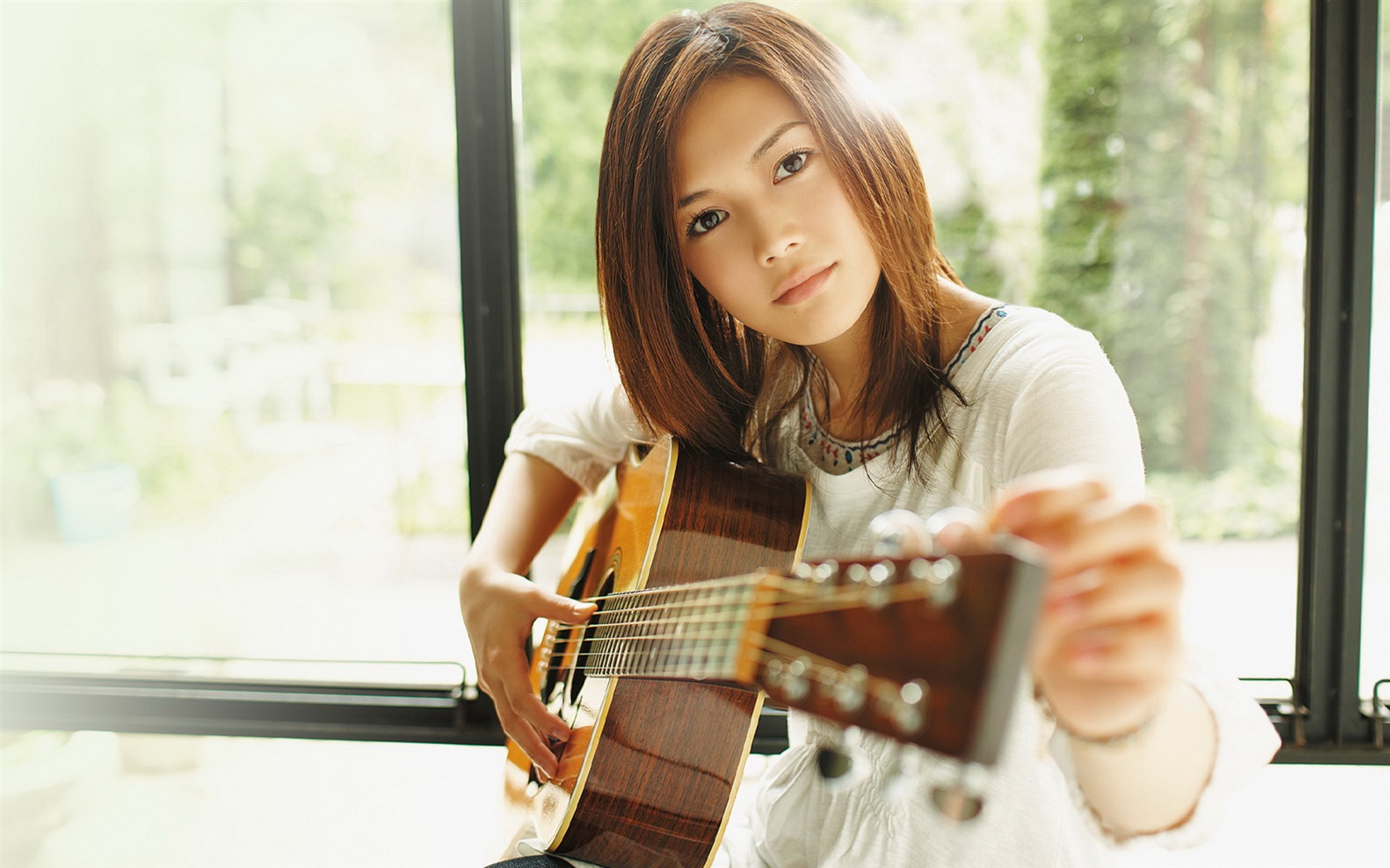 Japanese singer Yoshioka Yui HD wallpapers #1 - 1680x1050