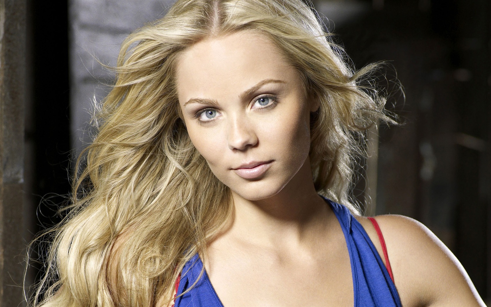 Laura Vandervoort fonds d'écran HD #3 - 1680x1050