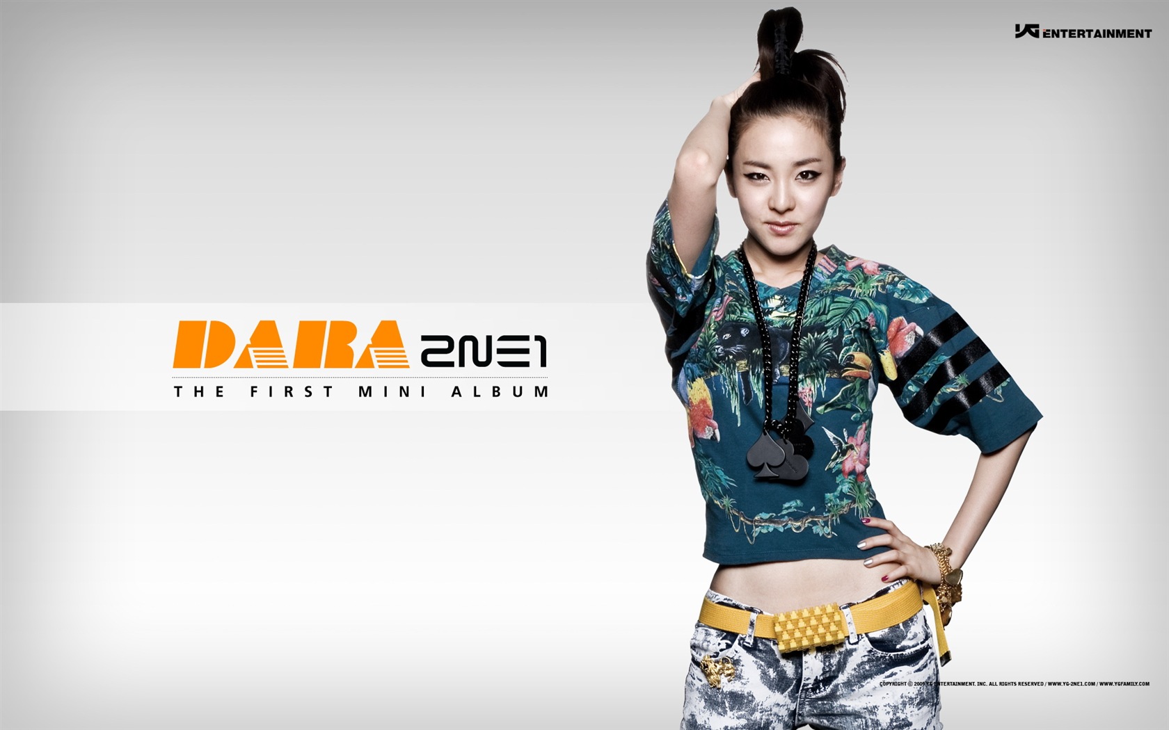 Korean music girls skupina 2NE1 HD tapety na plochu #4 - 1680x1050