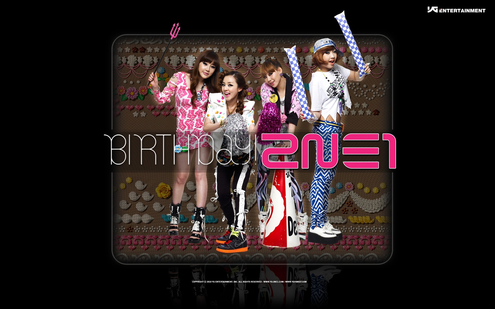 Korean music girls group 2NE1 HD wallpapers #18 - 1680x1050