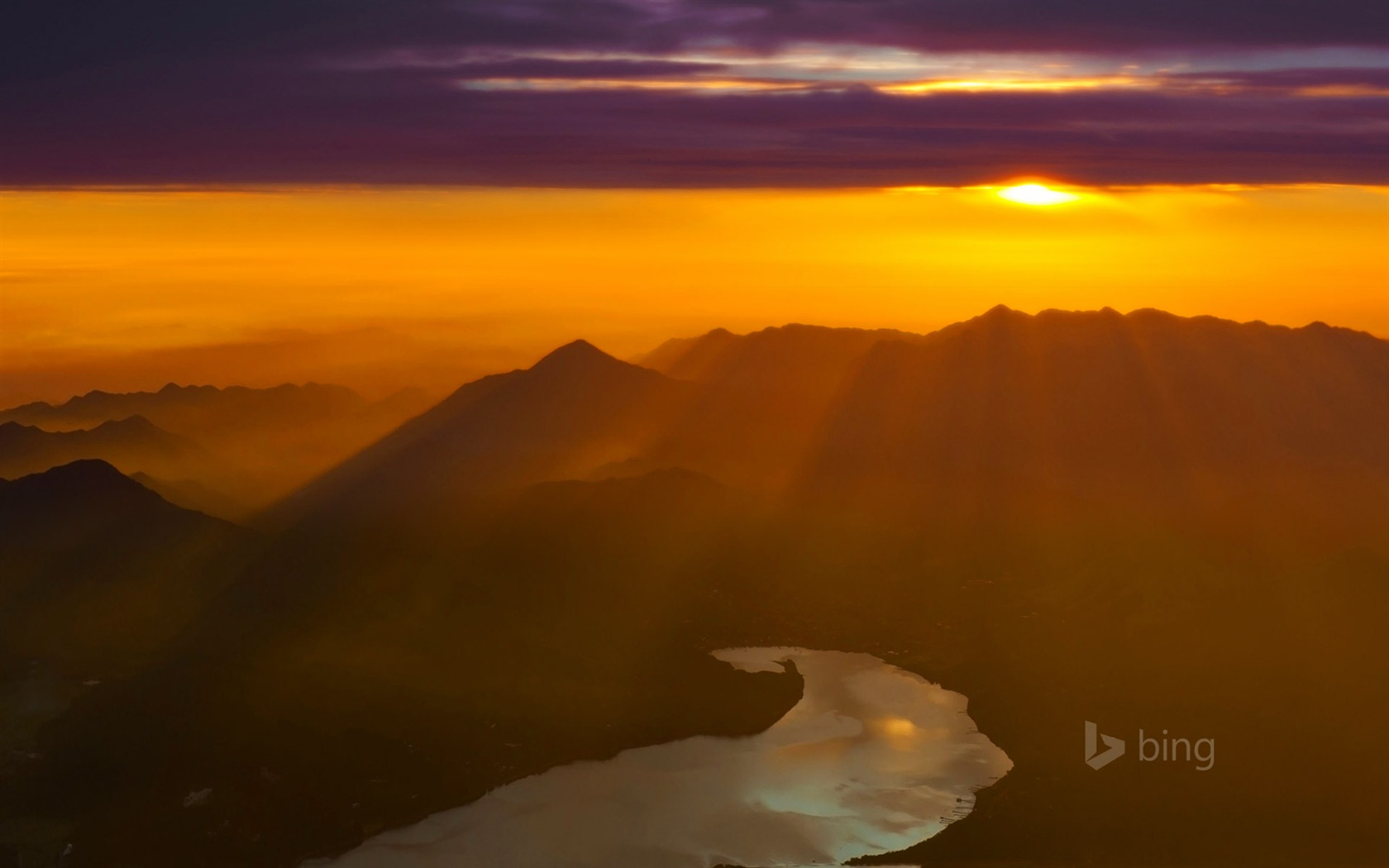 04. 2014 Bing HD tapety na plochu #13 - 1680x1050