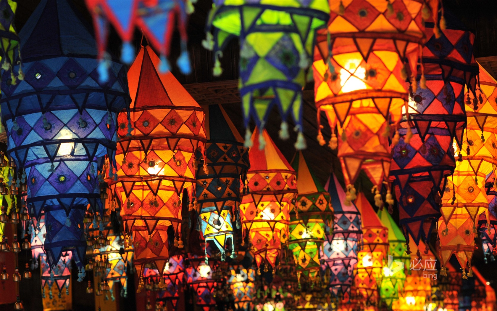04. 2014 Bing HD tapety na plochu #35 - 1680x1050