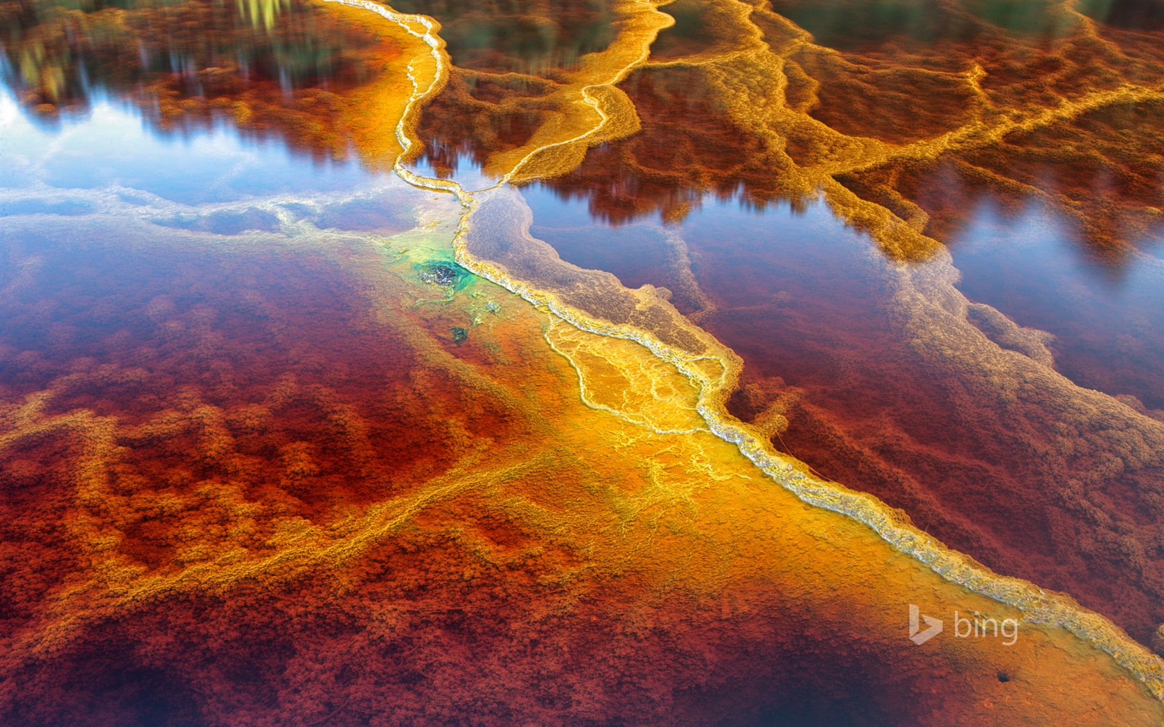 Října 2014 Bing scenérie HD Tapety na plochu #1 - 1680x1050