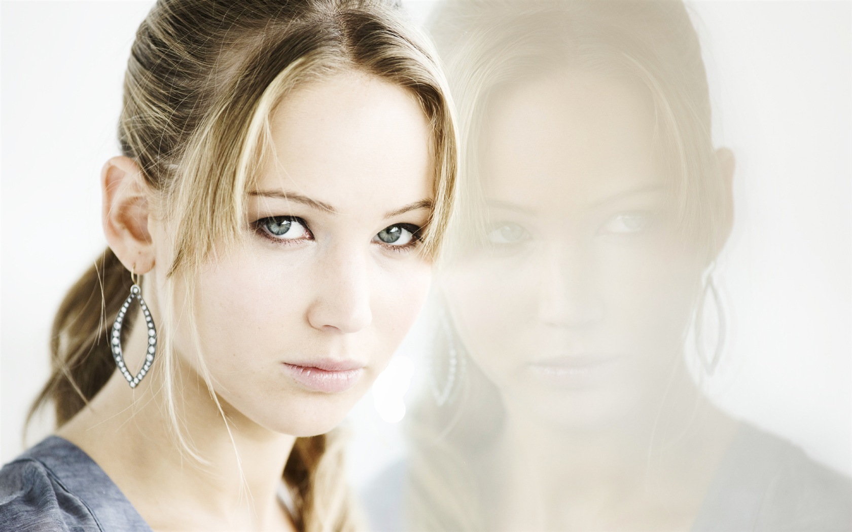 Jennifer Lawrence HD tapety na plochu #13 - 1680x1050