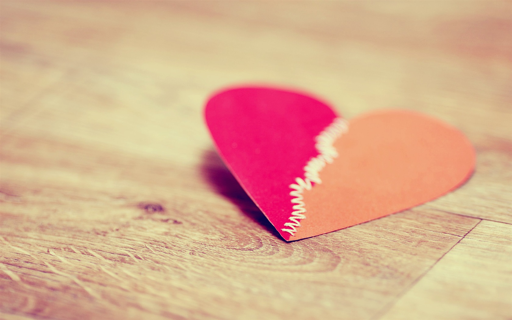 The theme of love, creative heart-shaped HD wallpapers #5 - 1680x1050