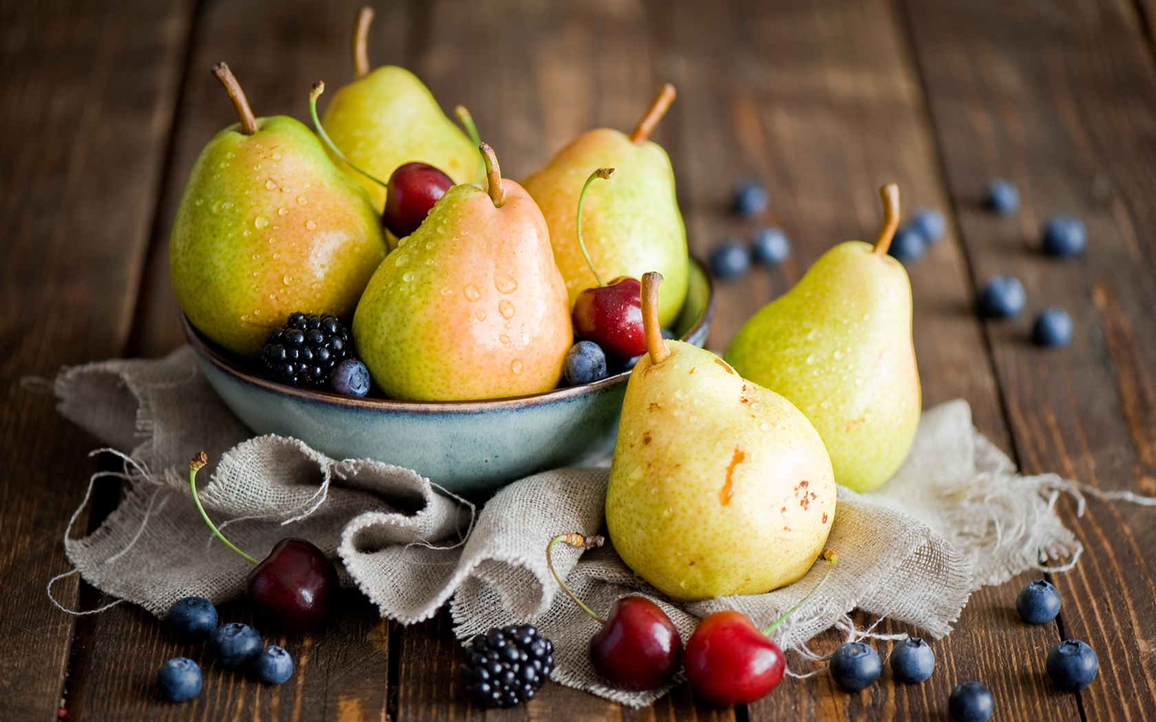 Suculenta fruta, peras fondos de pantalla de alta definición en primer plano #6 - 1680x1050