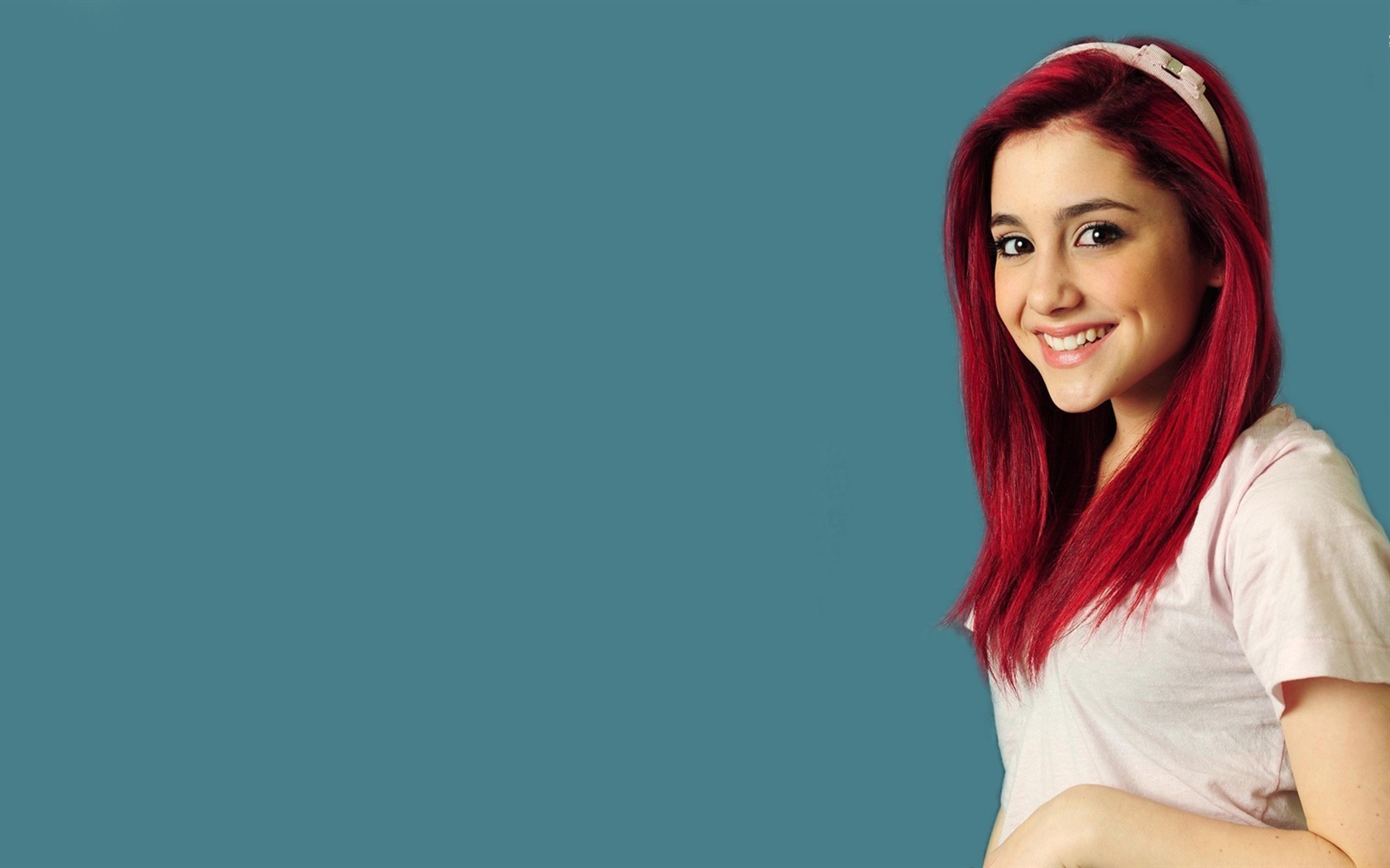 Ariana Grande HD tapety na plochu #4 - 1680x1050