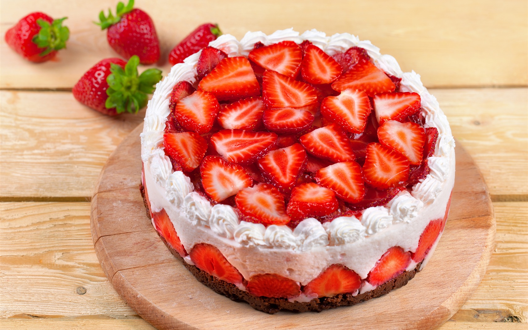 美味可口的草莓蛋糕 高清壁纸1 - 1680x1050
