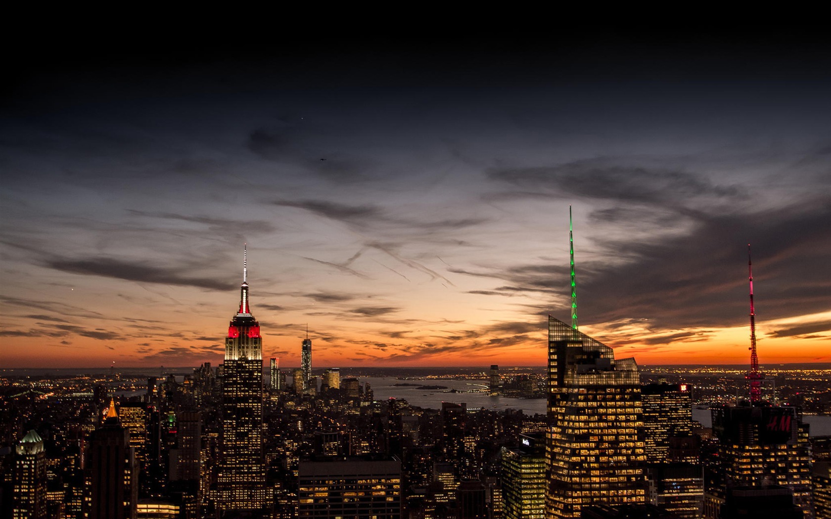 Empire State Building à New York, ville la nuit fonds d'écran HD #14 - 1680x1050