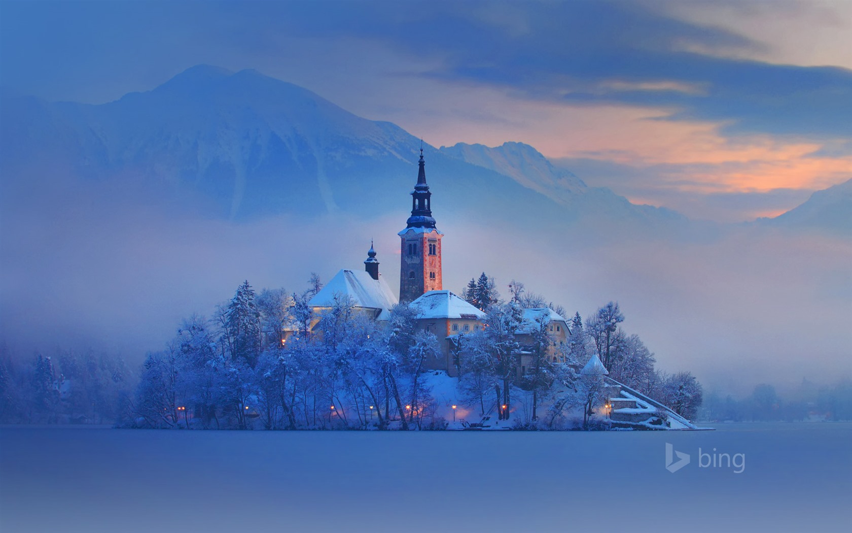 Únor 2016 Bing téma HD tapety na plochu #6 - 1680x1050