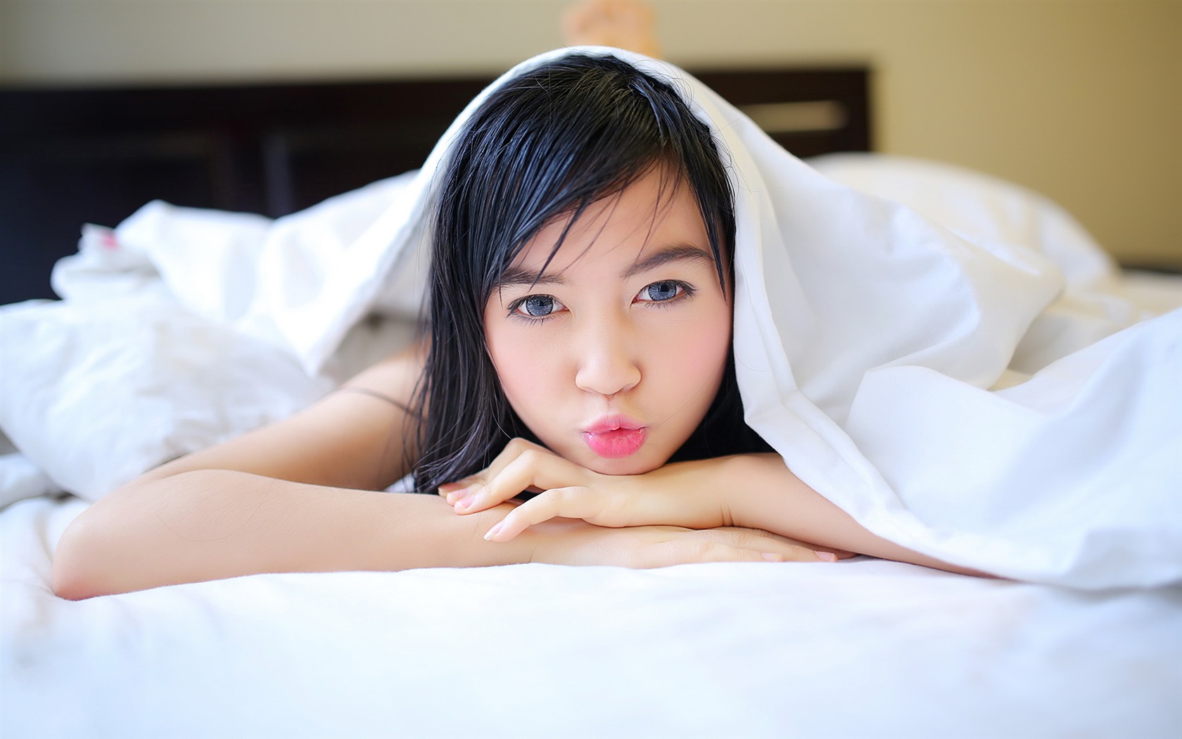 Čistá a krásná mladá Asiatka kolekce HD tapety na plochu (2) #10 - 1680x1050